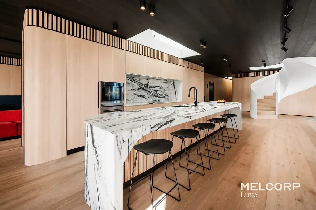 PENTHOUSE 901 – A STUDY OF STYLE AND REFINEMENT – AWARD WINNER OF THE MELBOURNE DESIGN AWARDS 2025