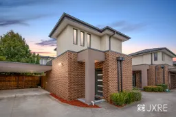 2/106 Kanooka Grove, Clayton