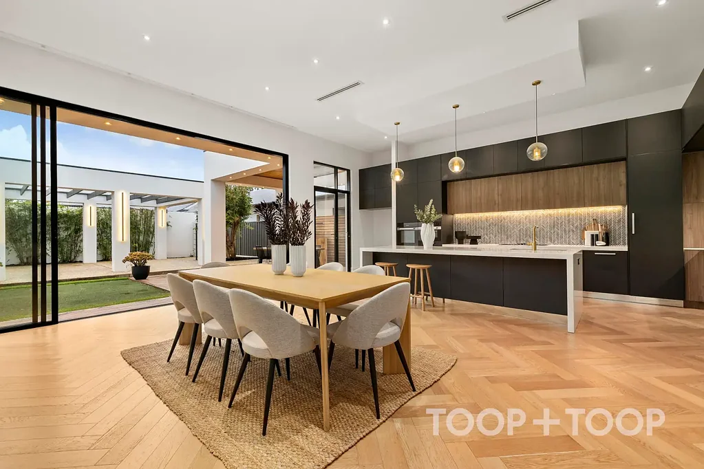 Walkerville 4ਬੈੱਡਰੂਮ A Serene Walkerville Oasis of Timeless Charm and Contemporary Luxury