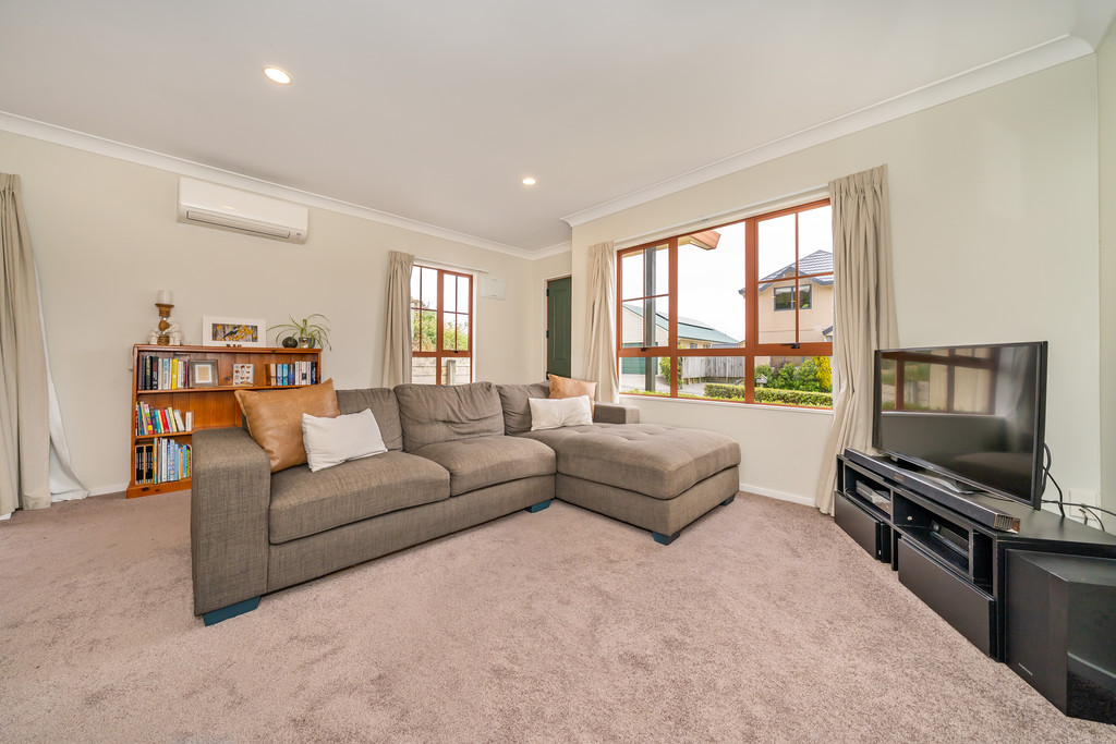 79a Woodhouse Avenue, Karori, Wellington, 2 habitaciones, 1 baños