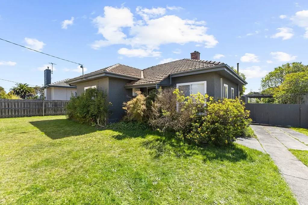 Traralgon 3Kwarto Charming, Spacious & Packed with Potential – You’ll Need to Be Quick!