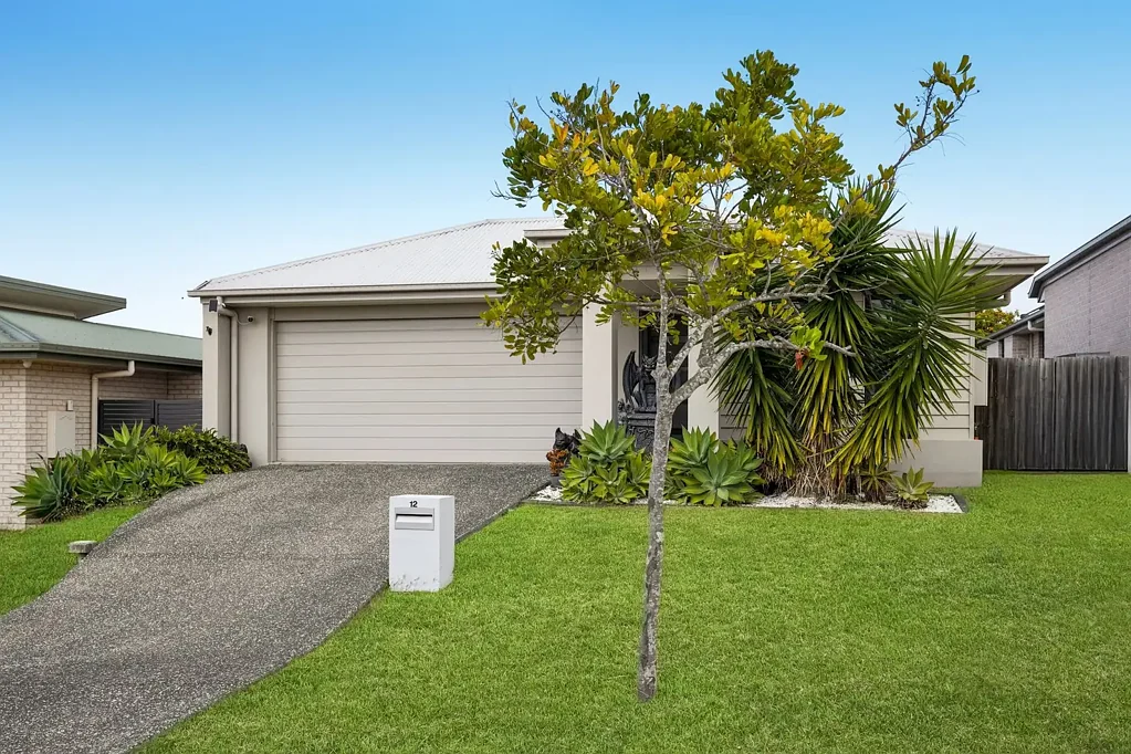 Deebing Heights 4Habitaciones Spacious Family Living with Ducted Air & Fantastic Convenience