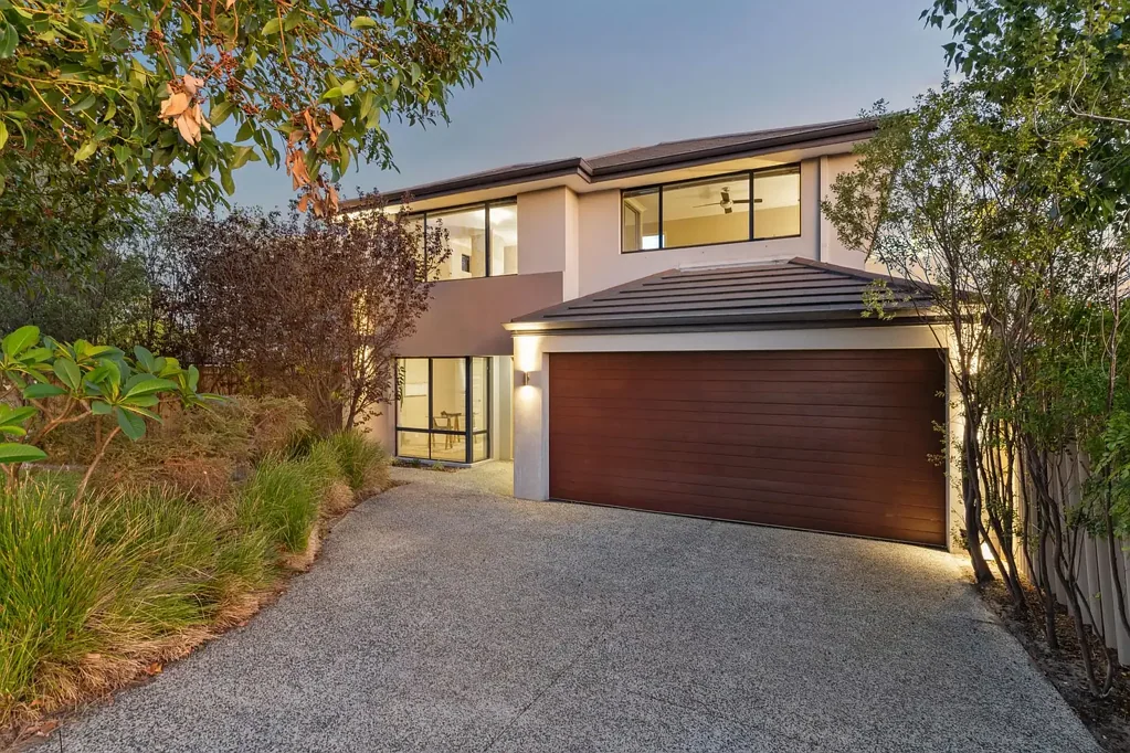 61a Henning Crescent, Manning, WA 6152
