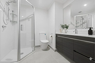 102/9 Mahana Road, Northcote, North Shore City