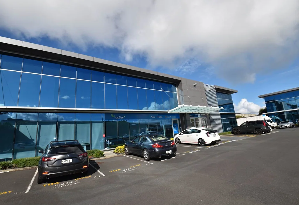 Mangere ELEVATED FIRST FLOOR WITH FITOUT
