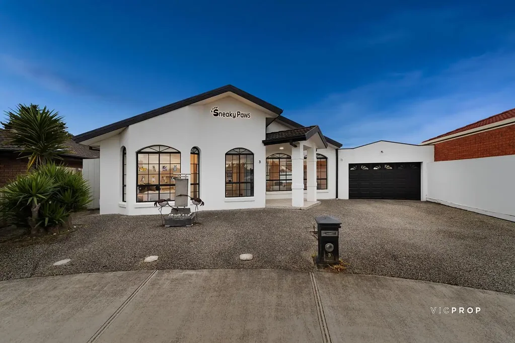 Seabrook 4Habitaciones Timeless Charm with Modern Comfort and Commercial Potential