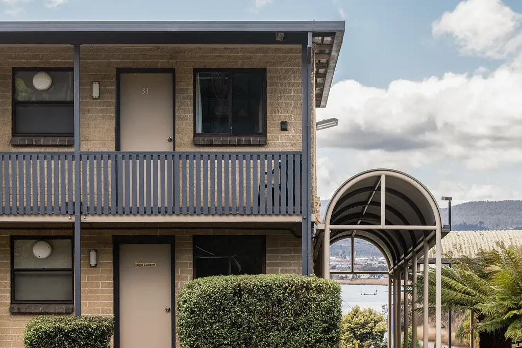 Riverside 1 Bedroom Studio Unit with Investment Potential in Riverside