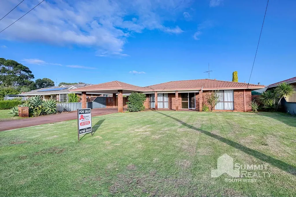 East Bunbury 4कमरा SOLD BY TIM COOPER!