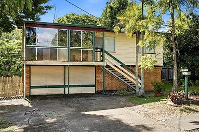 Woodridge 3 Slaapkamer 600m2 block and side access!