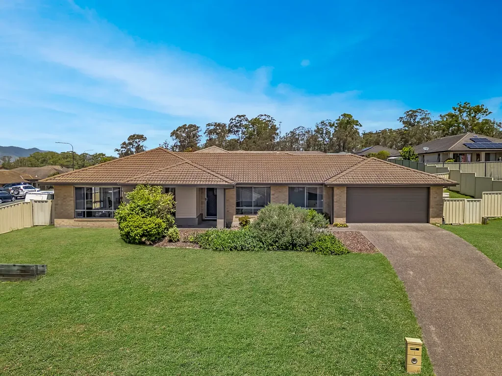 1 White Circuit, Gloucester, NSW 2422