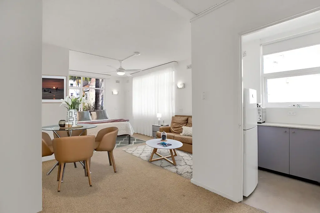 Oversized Studio Apartment in a Peaceful and Secure Building