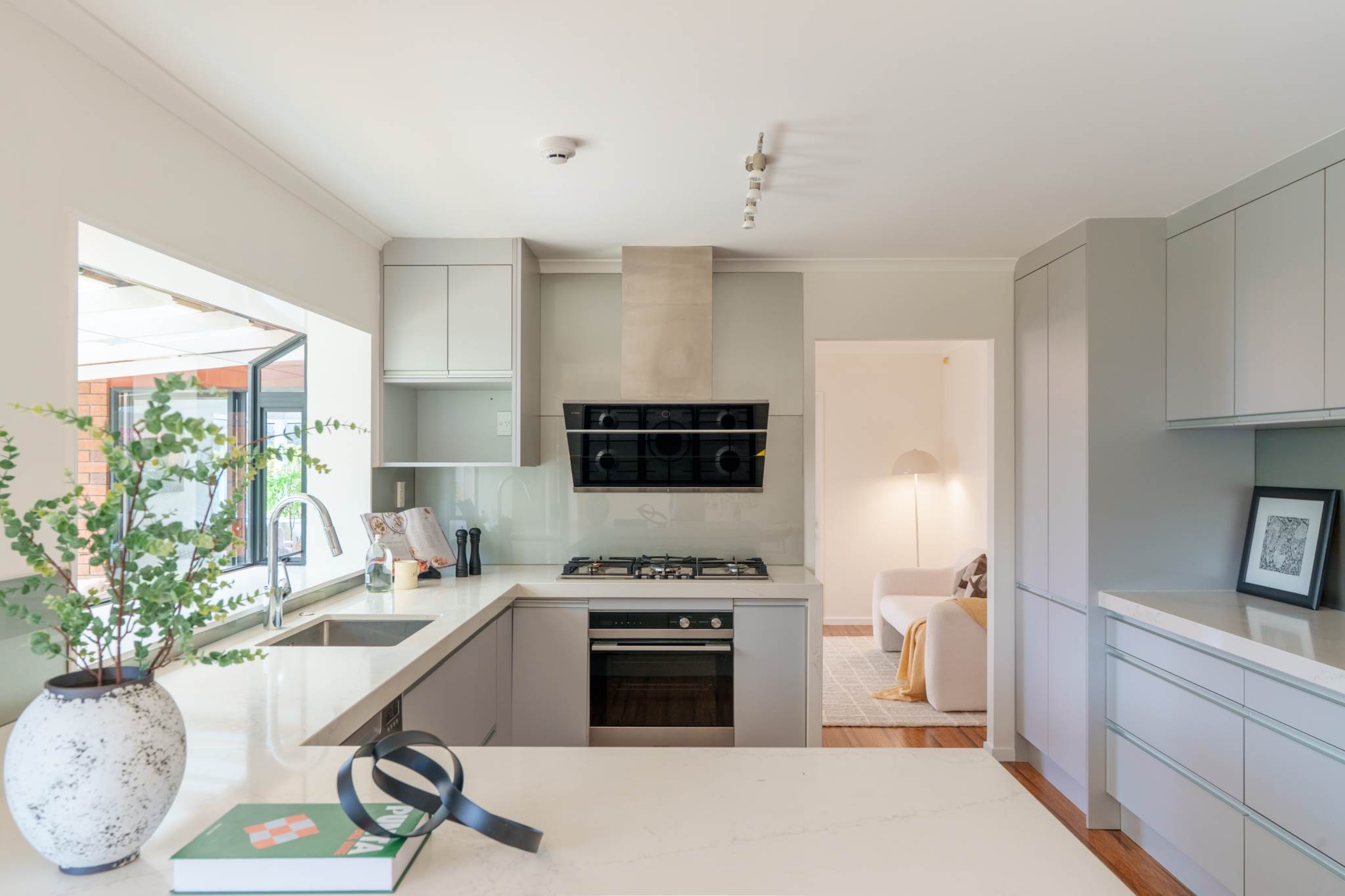 37 Vanderbilt Parade, Albany, photo 4