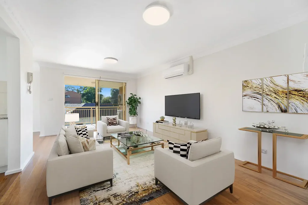 Warm and inviting top floor apartment sure to make you feel right at home