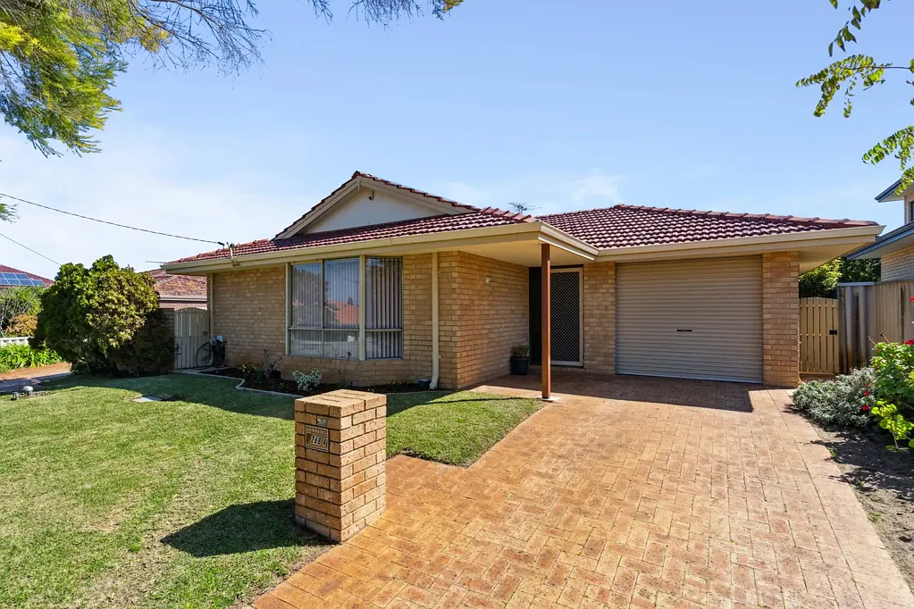 Stirling 3 Bedroom Stylish Living, Perfectly Positioned