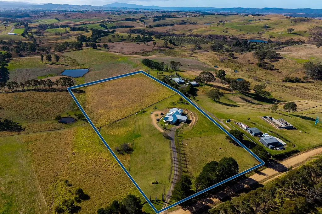 Candelo 4 Bedroom MODERN COUNTRY LIVING