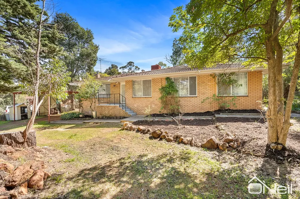22 Hilton Road, Roleystone, WA 6111