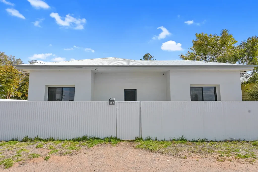 Broken Hill 3Kwarto COMPLETE FAMILY HOME