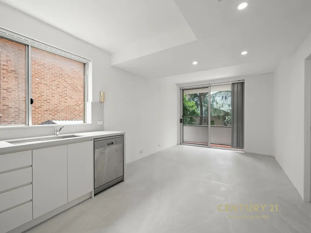 North Facing spacious 3 bedroom apartment