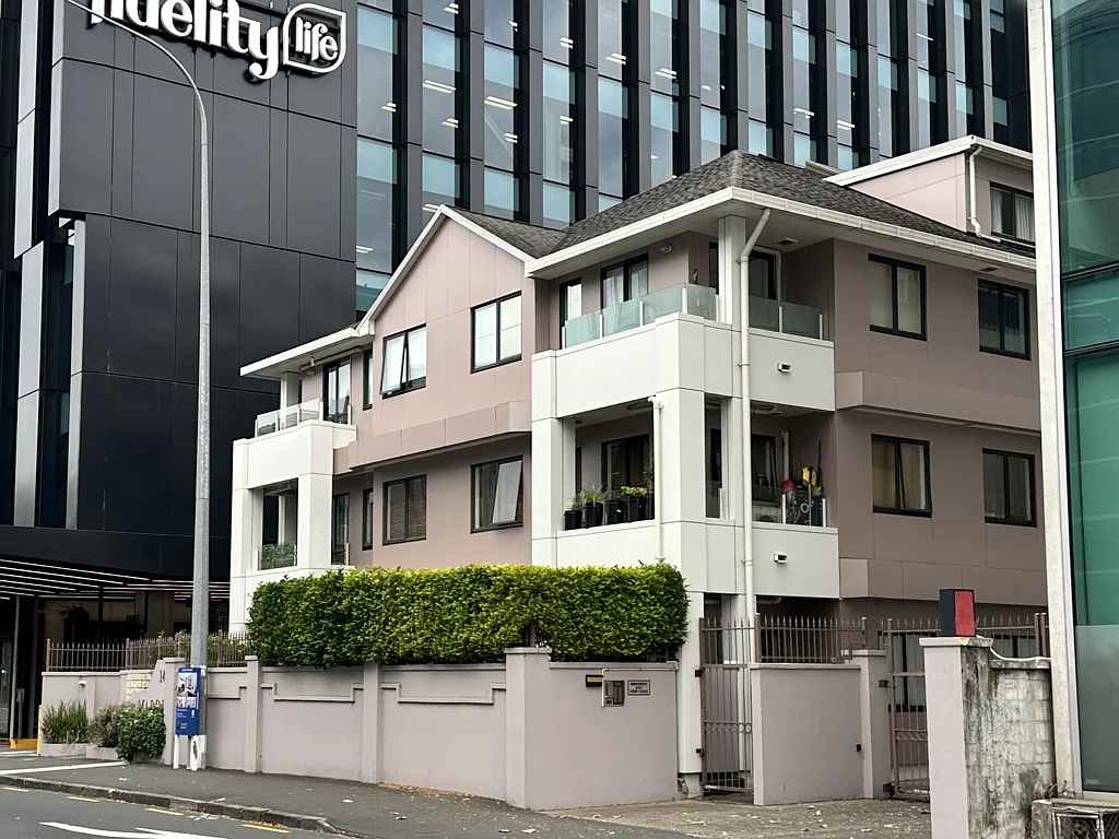 Fully Furnished City Living - Prime Fanshawe Street Location