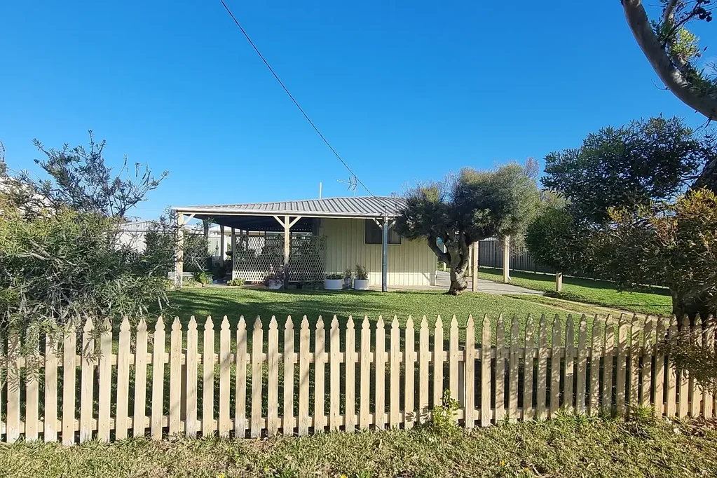 18 Whitfield Street, Lancelin, WA 6044