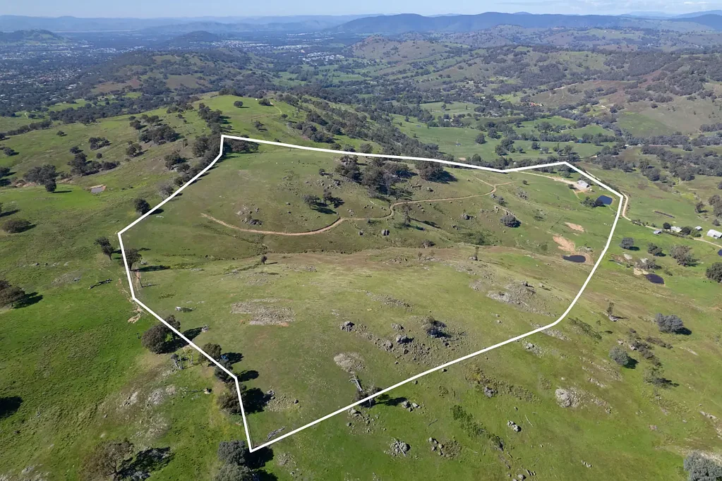 Huon Creek The Ultimate Canvas: Panoramic Views Await Your Dream Home