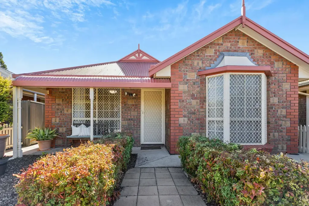 Modern, Low-Maintenance Unit in Prime Location