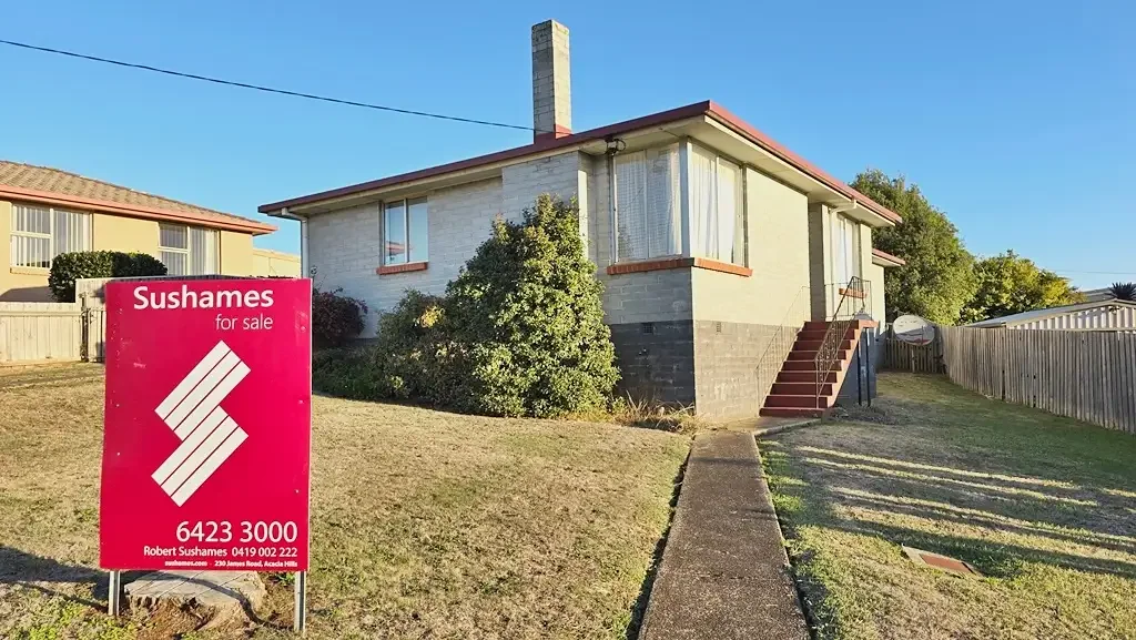 East Devonport 3 Bedroom When extra room is important