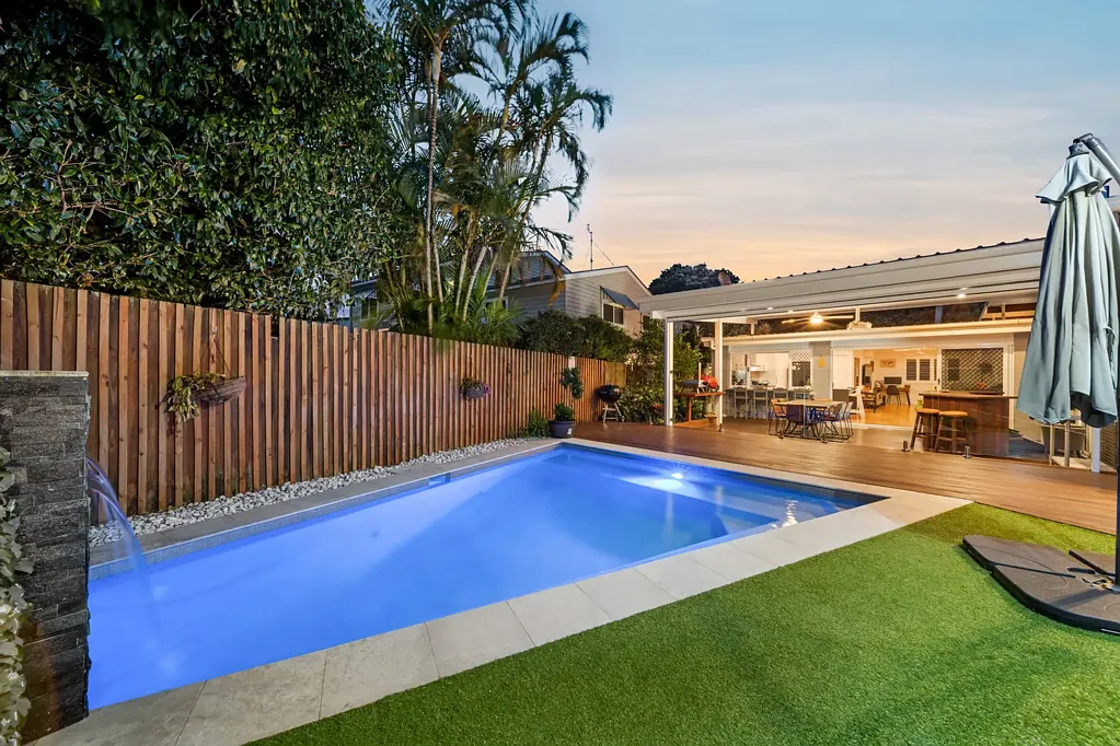 Maroochydore 5 Bedroom Live, Work, Play – Perfect Dual-Occupancy Home