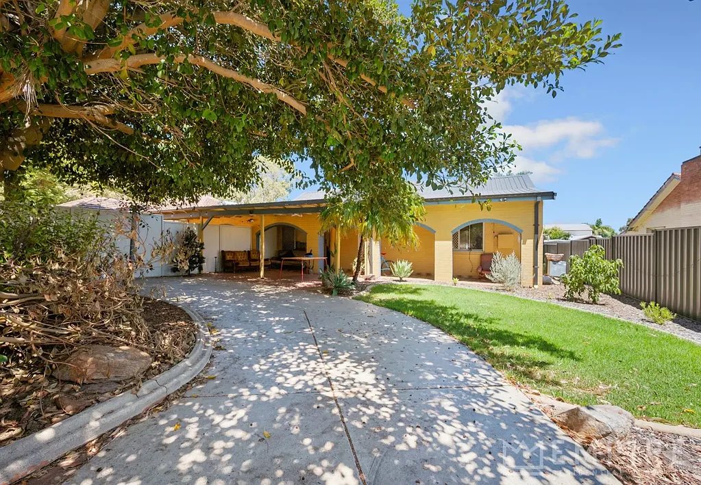 Secure and Convenient Hamilton Hill Residence
