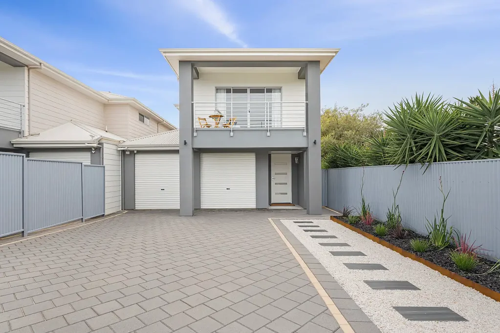 27 Macquarie Street, Moana, SA 5169