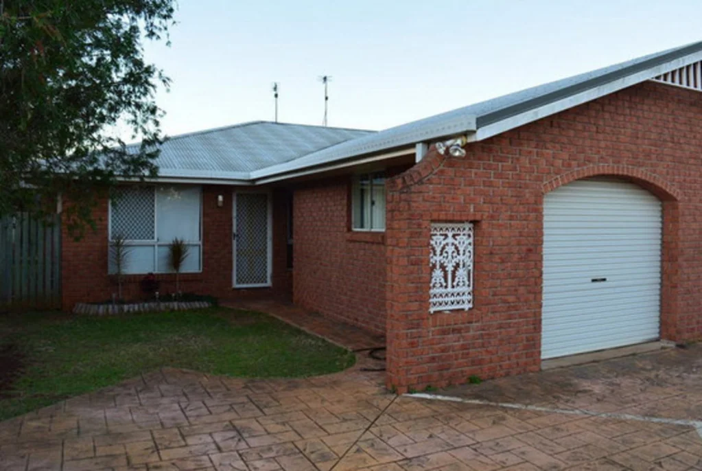 1/3 Gabrielle Street, Kearneys Spring, QLD 4350