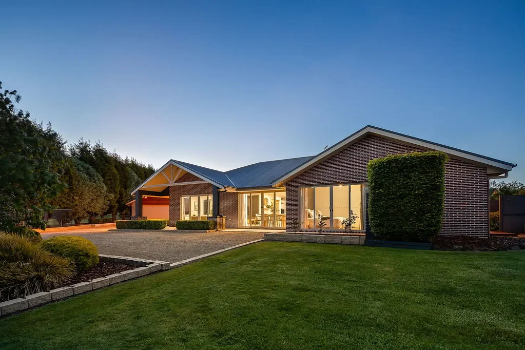 Grindelwald 4 Slaapkamer Beautiful family home with mountain views and a short walk to the Grindelwald Village