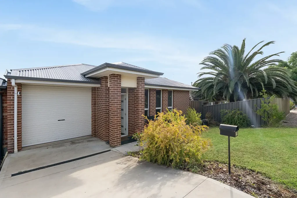Morphett Vale 3ห้องนอน Modern Easy-Care Living in a Convenient Morphett Vale Pocket