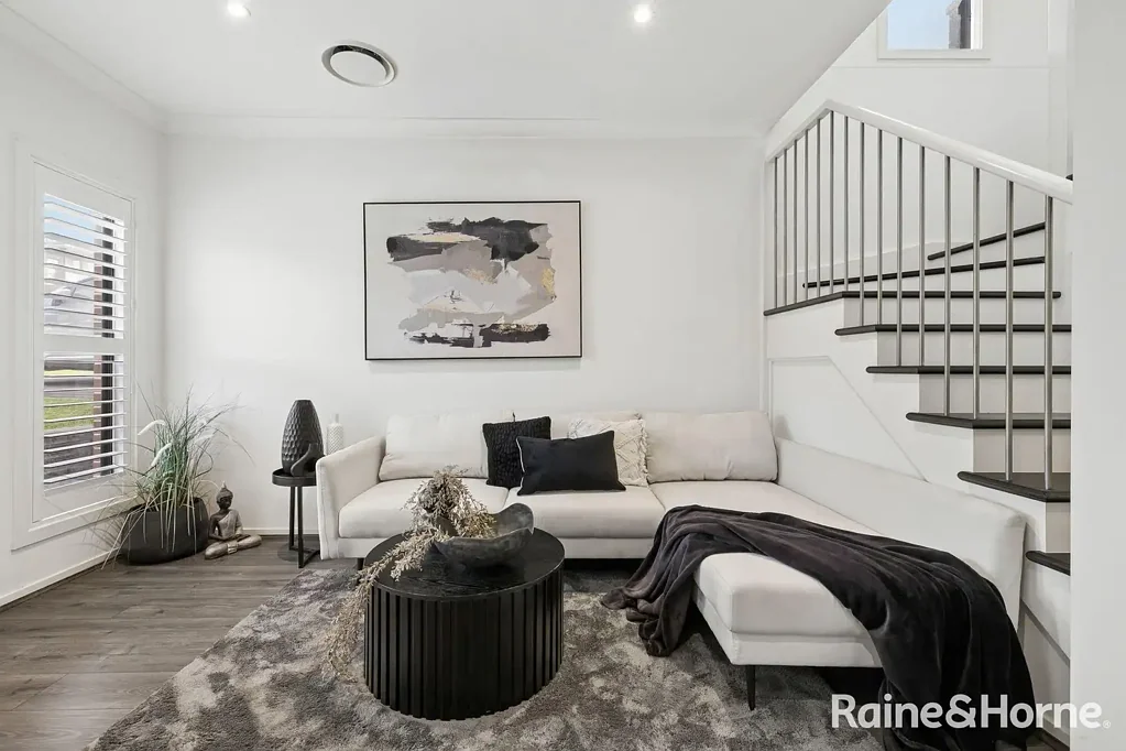 Tallawong 4Moenga Modern Family Living with Premium Upgrades & Tesla Powerwall