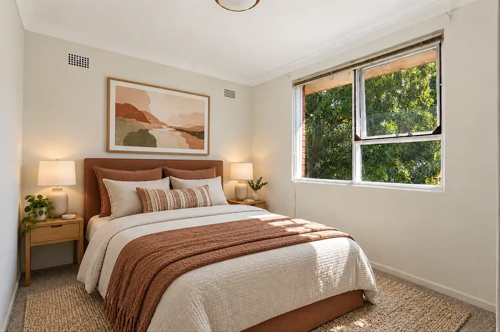 Bright North-Facing Top-Floor One-Bedroom Apartment