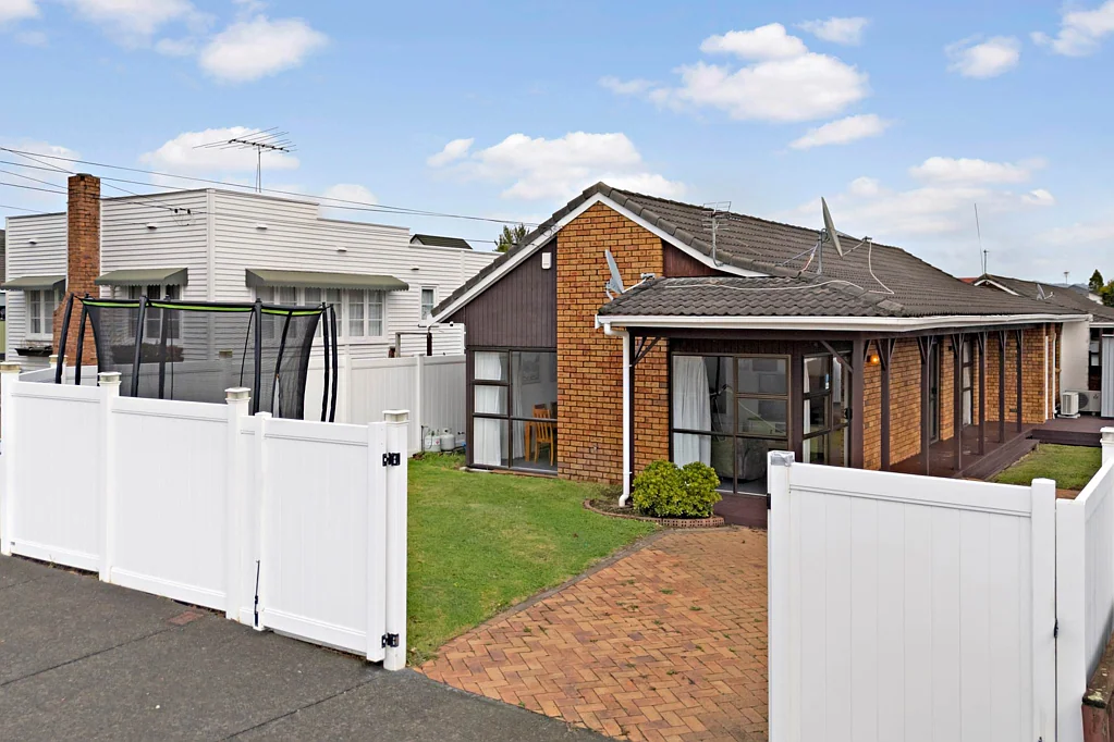 Blockhouse Bay 2Kwarto Perfect Family Starter with Instant Appeal!