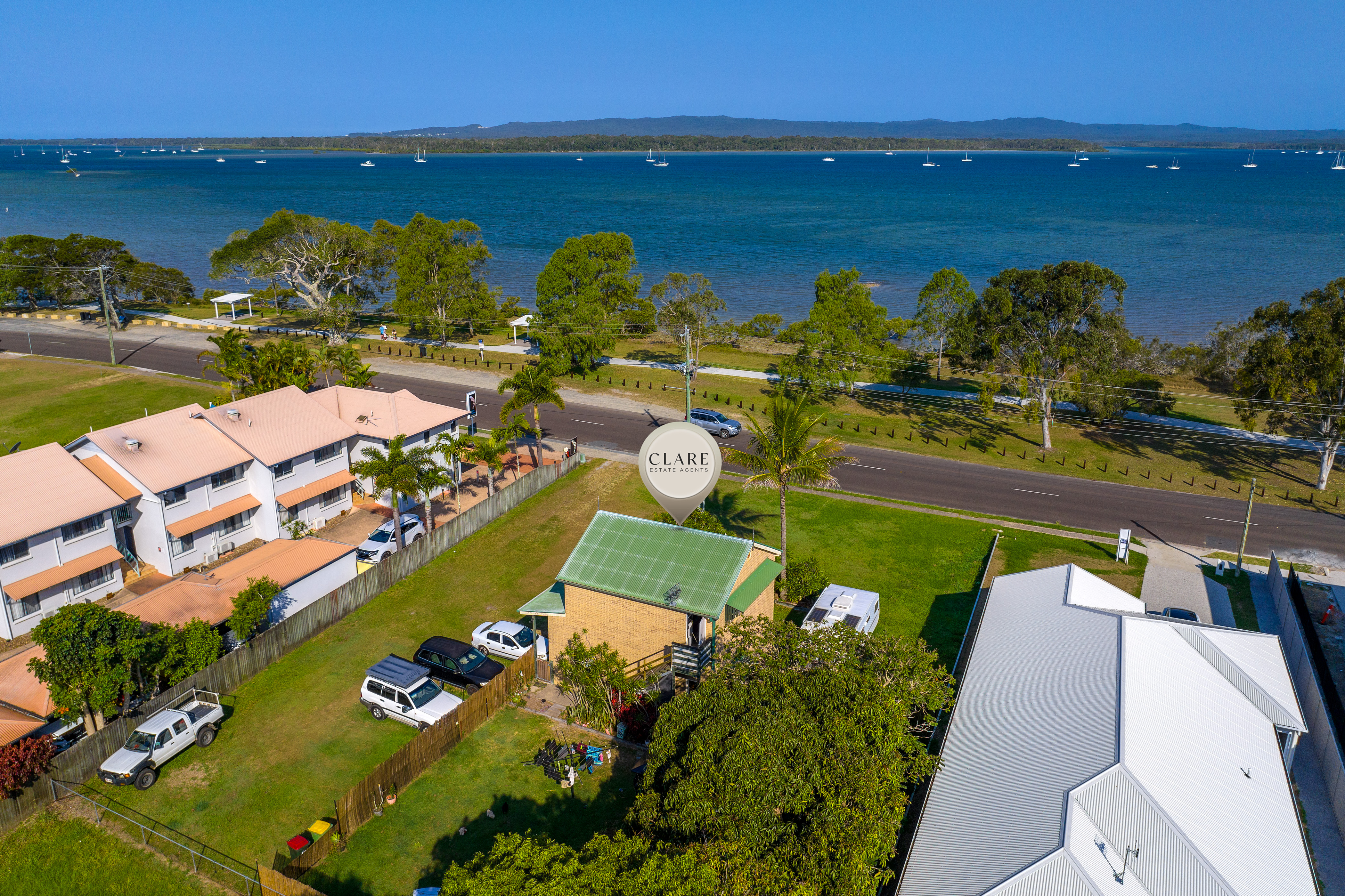 42 ESPLANADE, TIN CAN BAY QLD 4580, 0 chambres, 0 salles de bain, House