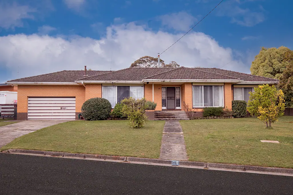 10 Landale Ave, Mount Clear, VIC 3350