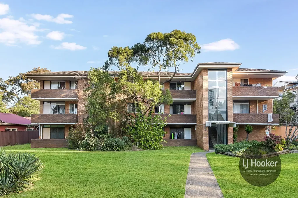 Merrylands 2ਬੈੱਡਰੂਮ Perfect First Home, Investment or Downsizer in Prime Location!