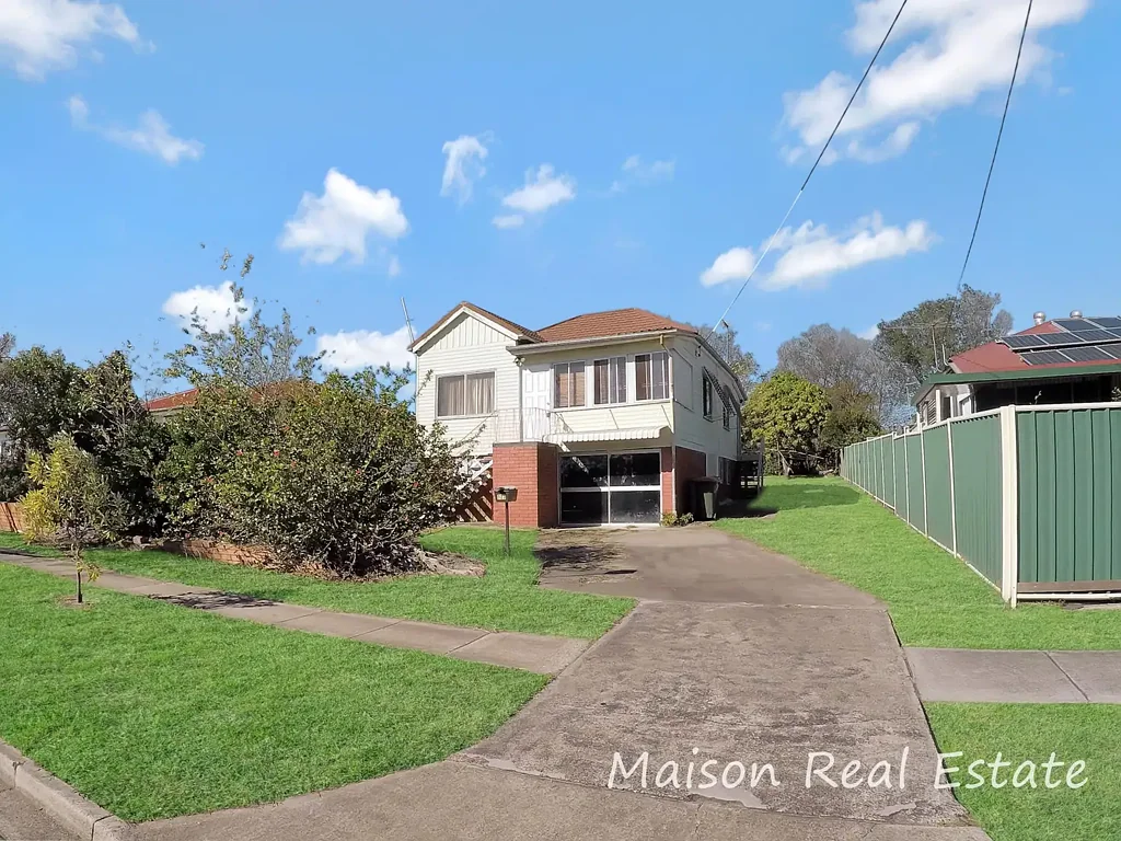 Spacious Living in Handy Location