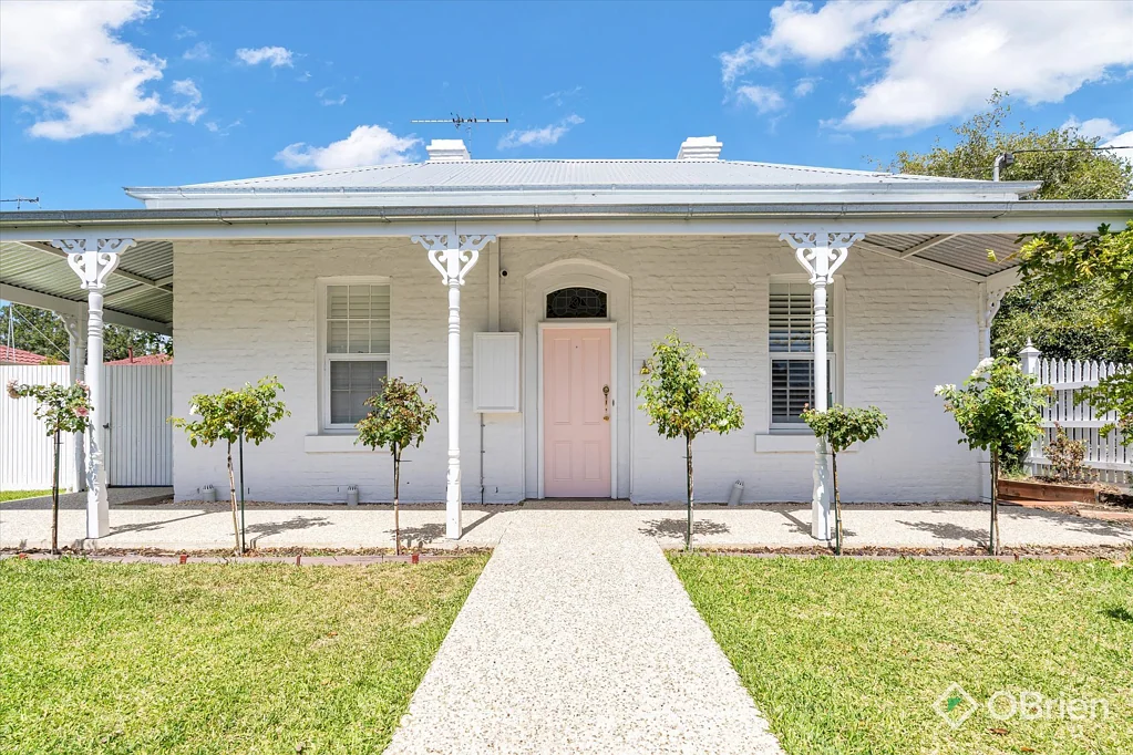 Bacchus Marsh 5房  Cobblers Cottage on Main...