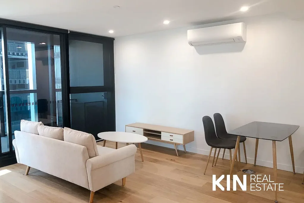 Furnished Two bed Two Bath with Carspace