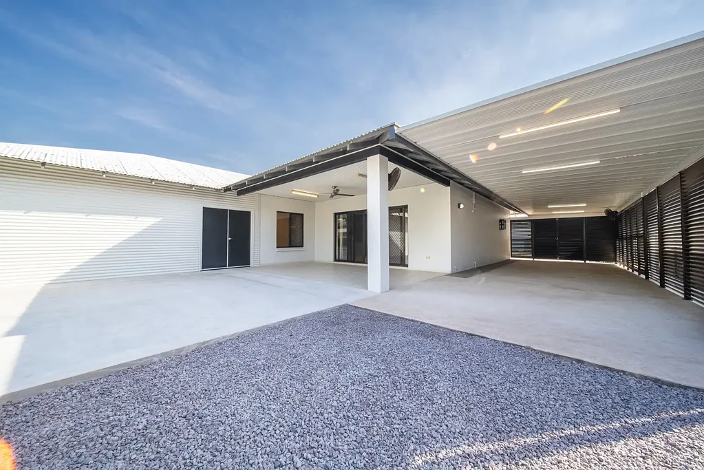 Rosebery 4 Bedroom Big on Space, Big on Lifestyle