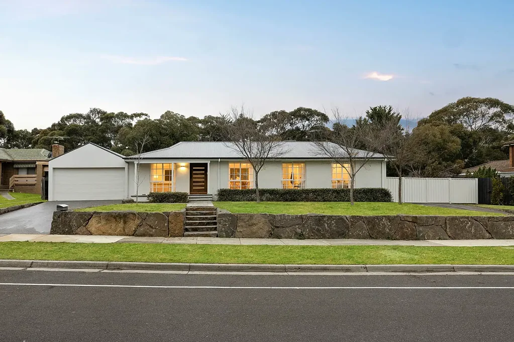 4 Dunrossil Drive, Sunbury, VIC 3429
