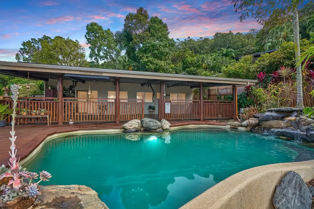 10 Jilbar Close, Caravonica, QLD 4878