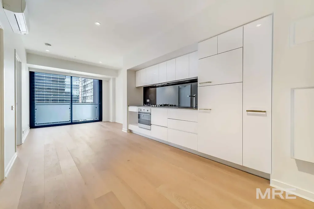 Sensational opportunity to live in the heart of the CBD in style