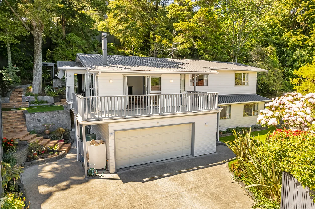 14 Johnswood Grove, Clouston Park, Upper Hutt, Wellington