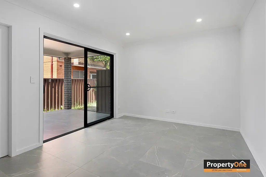 3 Bedrooms brand new granny for Rent. Don't miss out.