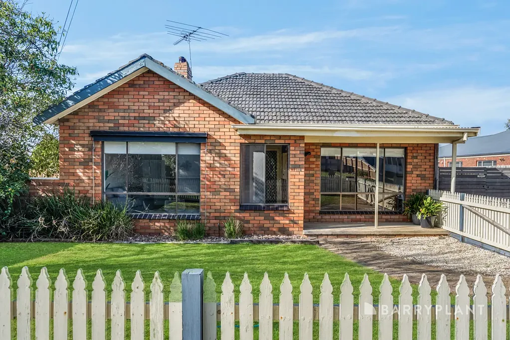 Belmont 3 Slaapkamer Charming Belmont Residence with Versatile Floorplan