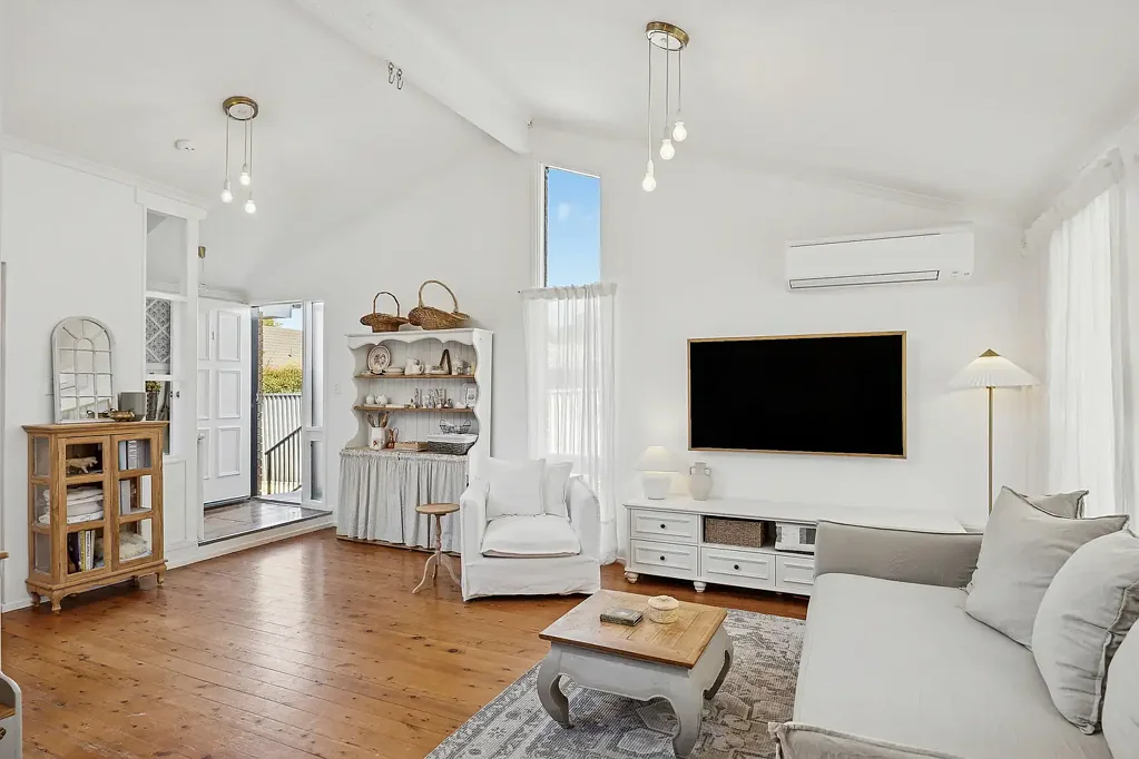 1/86 The Corso, Gorokan, NSW 2263